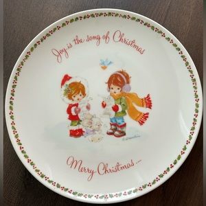 Vintage 1975 Gigi JOY IS THE SONG OF CHRISTMAS G Graudins Commemorative Ed Plate